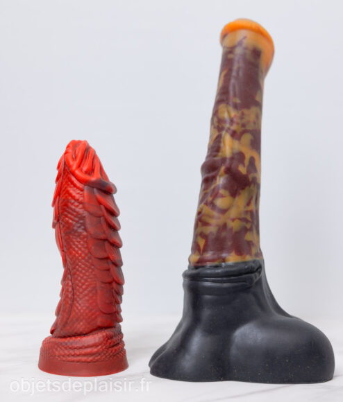 Le Fire Dragon de Creature Cocks et le Chance Unflared de Bad Dragon